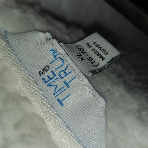 ***SOLD***Time&Tru Fleece Vest, white in Size XL - Picture 6 of 8